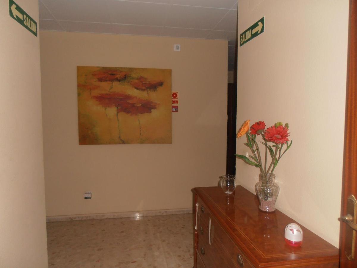Hostal Carlos III Эль-Эхидо Экстерьер фото