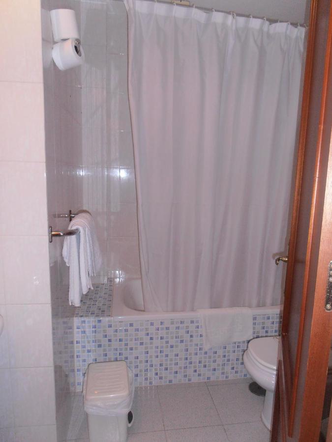Hostal Carlos III Эль-Эхидо Номер фото